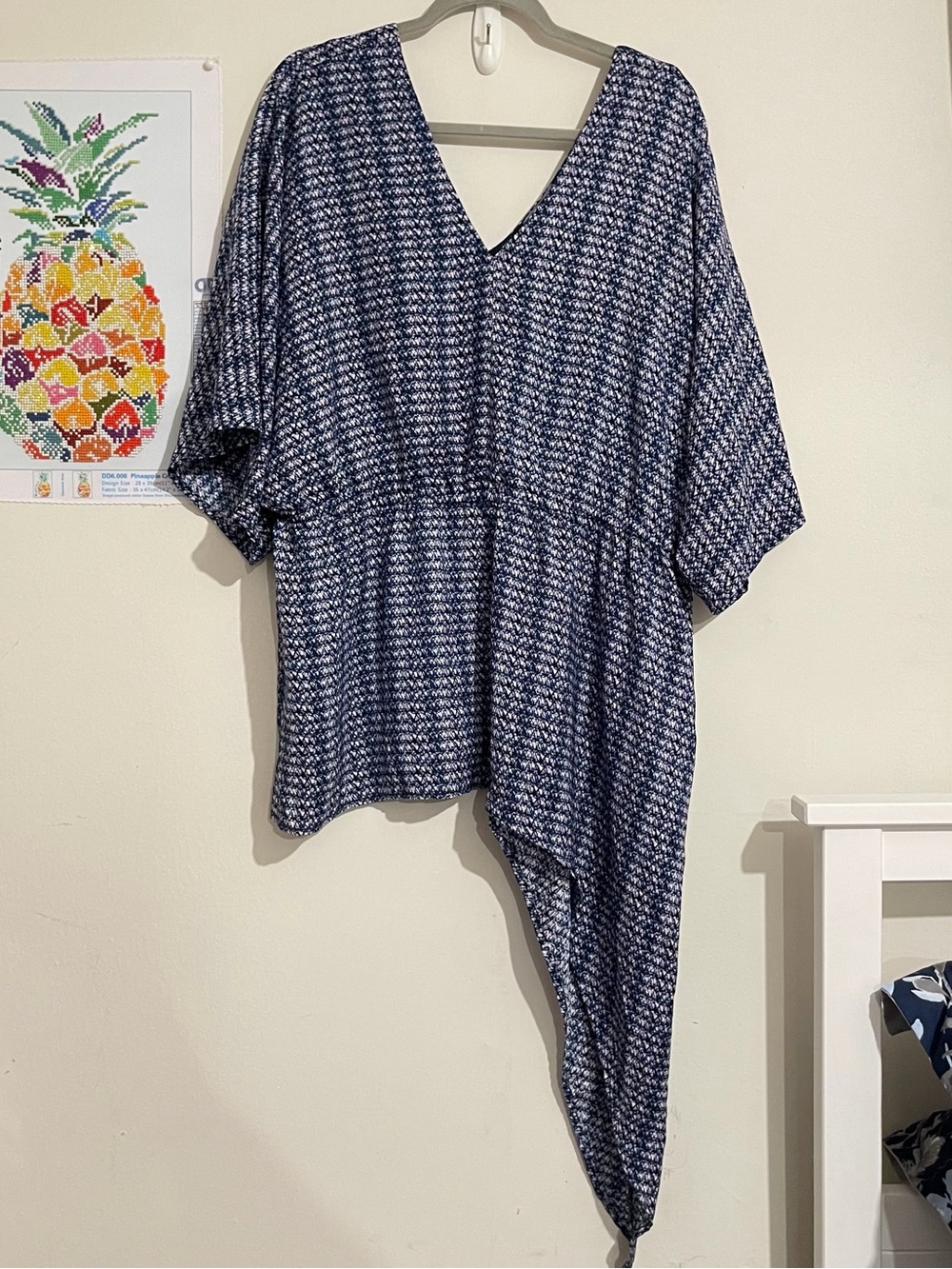 Harper and Liv Navy Blue Patterned V-Neck Asymmetric Tunic Size 22